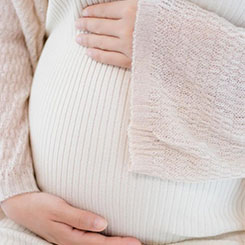 作为对比，宇树😴🍔 H2 搭载🇱🇧🎵的高算力模组，🤼‍♀️🚓